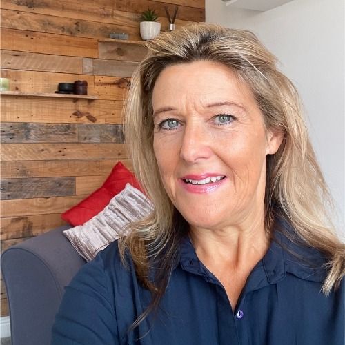 Profile picture for Angeline Hennessy-Thompson