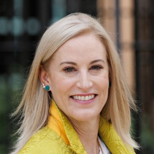 Profile picture for Holly Osborne